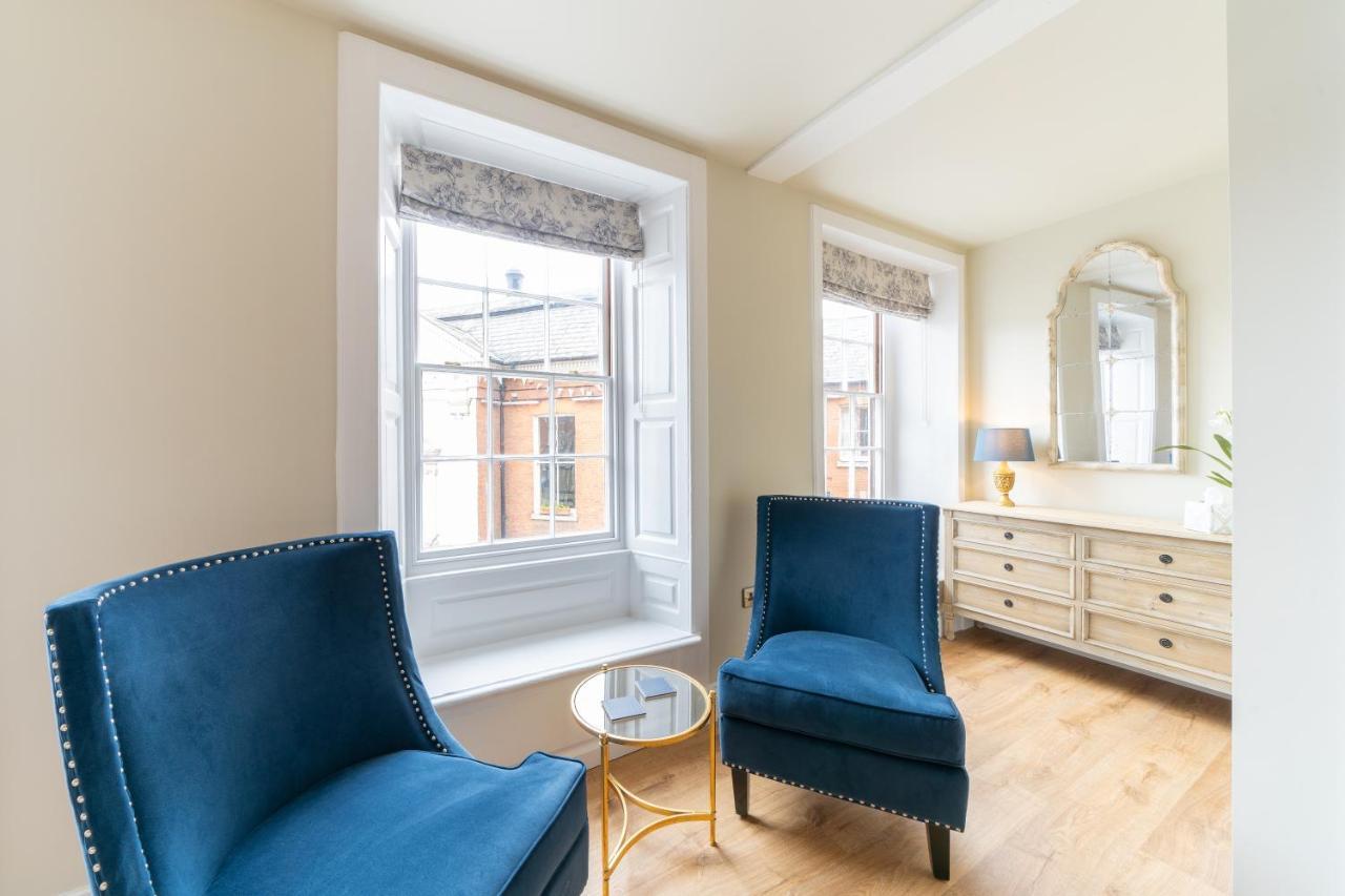 The Ironmongers Boutique Accommodation Эйлшем Экстерьер фото